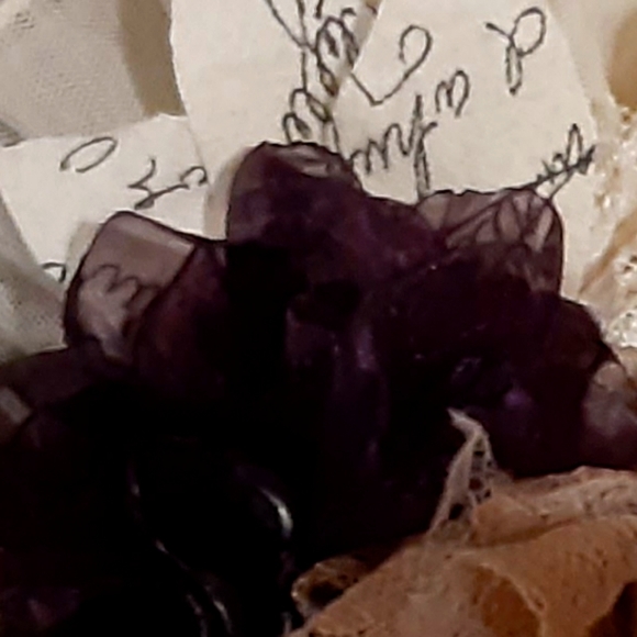 Meet your Posher, Jessica - Picture 1 of 1